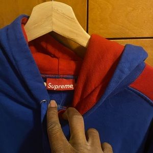 Supreme hoodie